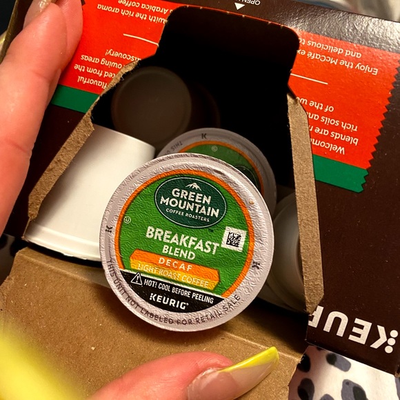 keurig k-cup holder with two packs of k cups - Picture 3 of 4